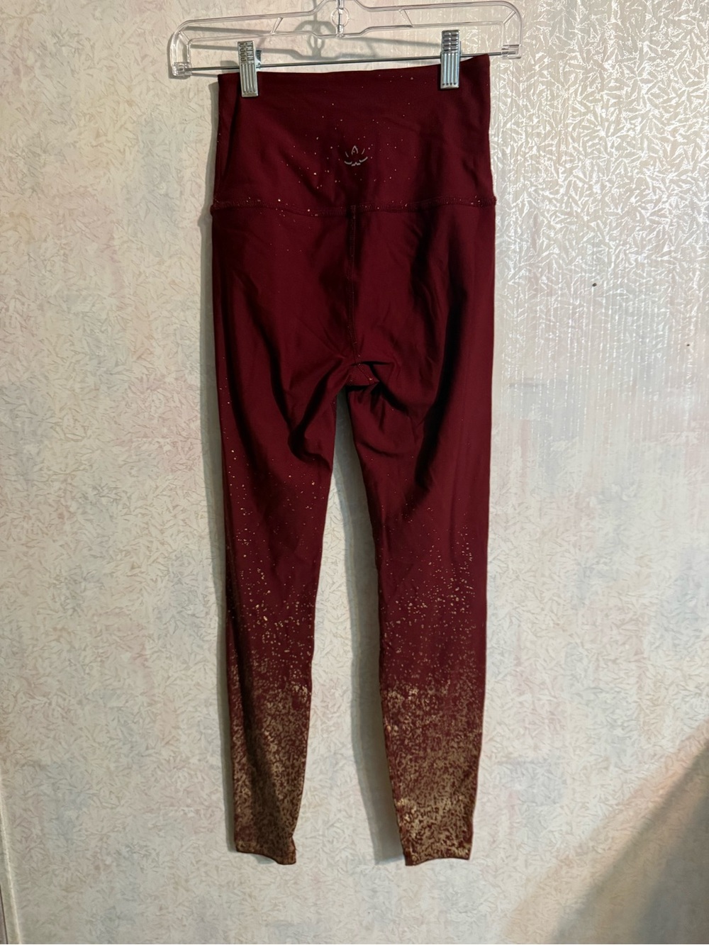 Beyond Yoga Alloy High Waist Ombre Legging Red W Gold Speckle Leggings Size S - Picture 3 of 7